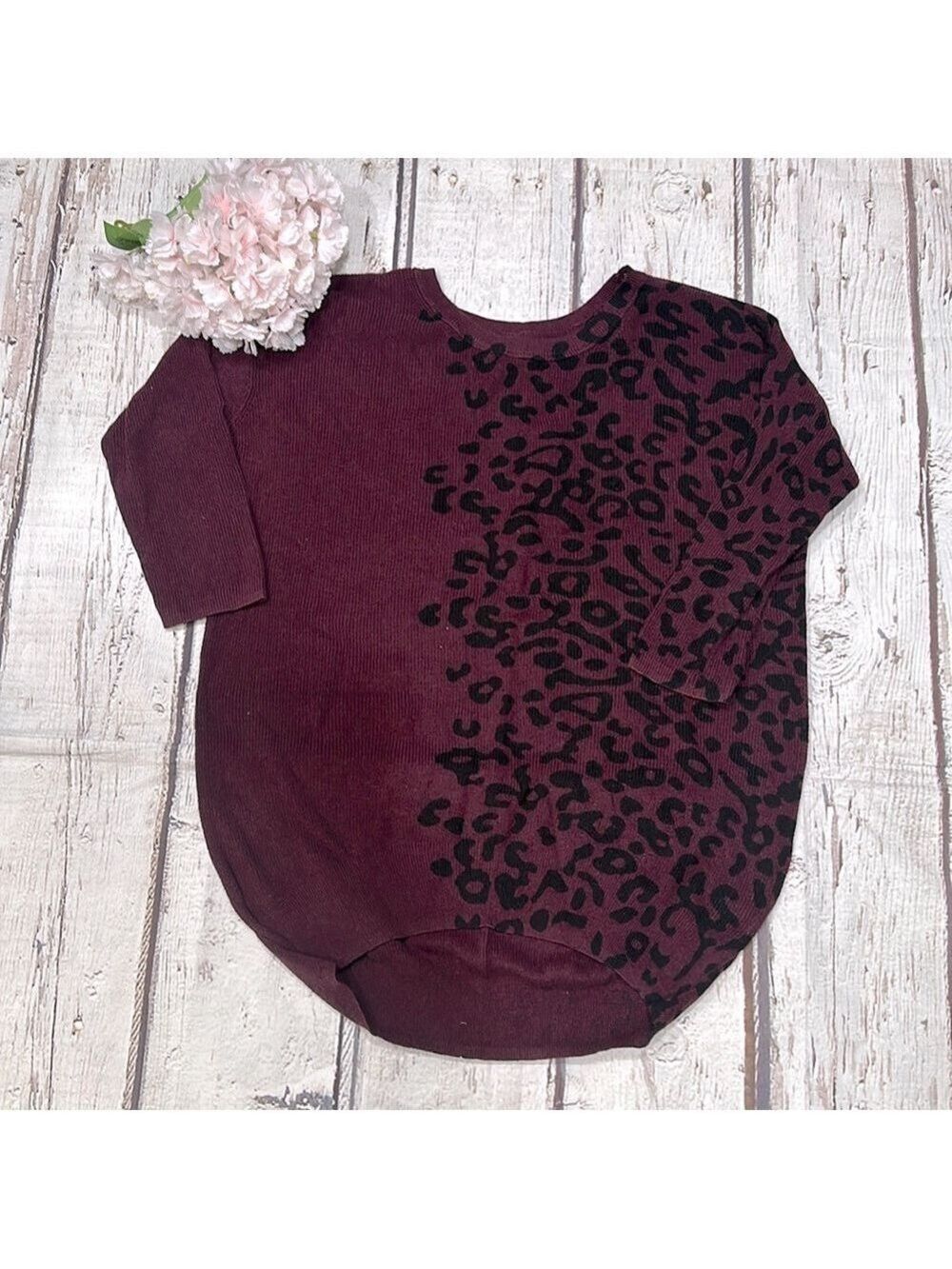 Apt  9 Ladies Animal Print  Textured Sweater Top Size Small